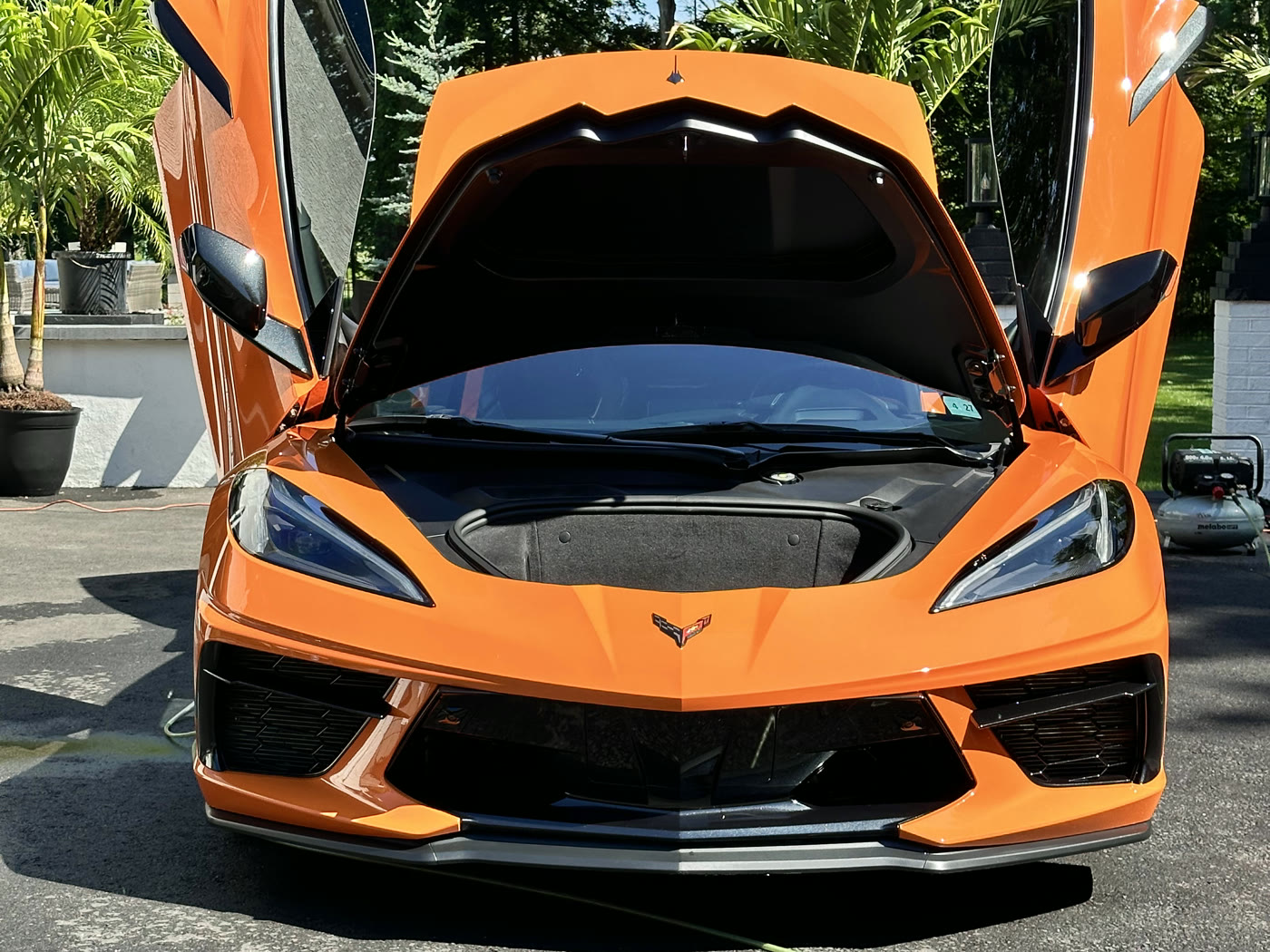 Corvette C8 — engine bay & detail
