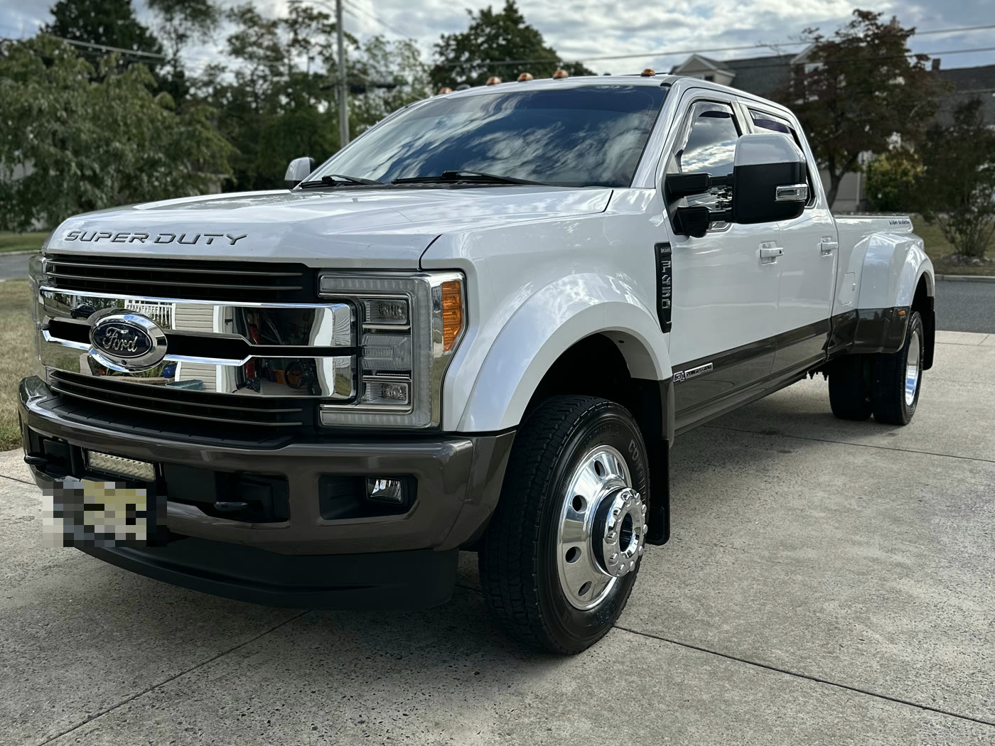 Ford Super Duty — full detail