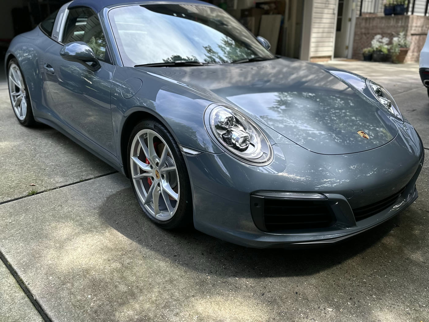 Porsche 911 — paint correction